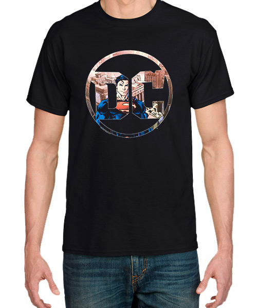 Cine Camiseta Superman en el Logo DC