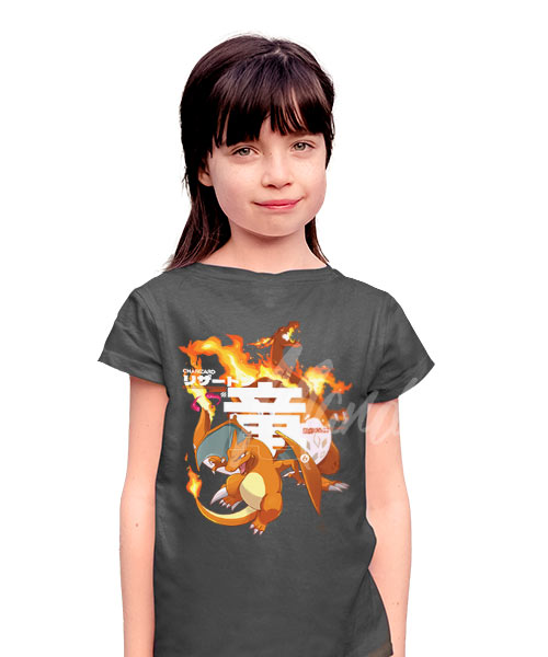 Pokemon-Charizard-Evolucion-Gigamax-girl